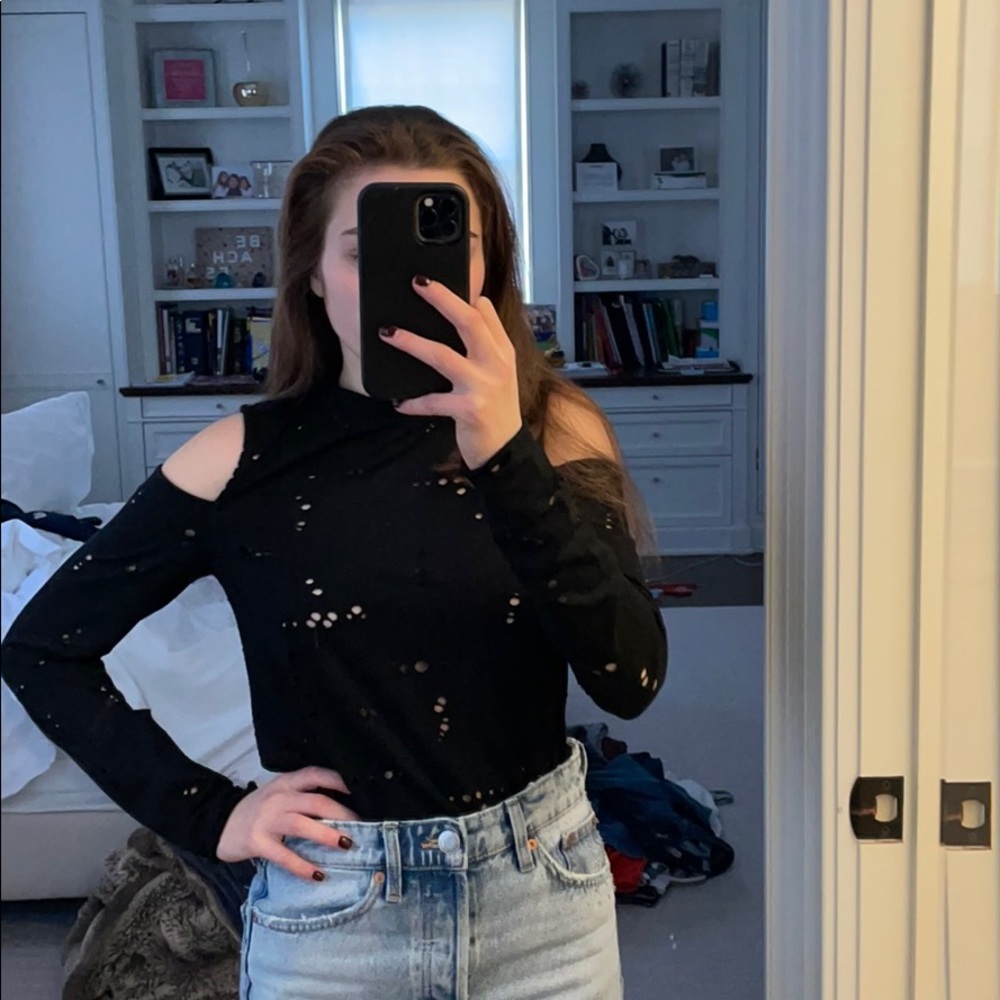 Long sleeve open shoulders